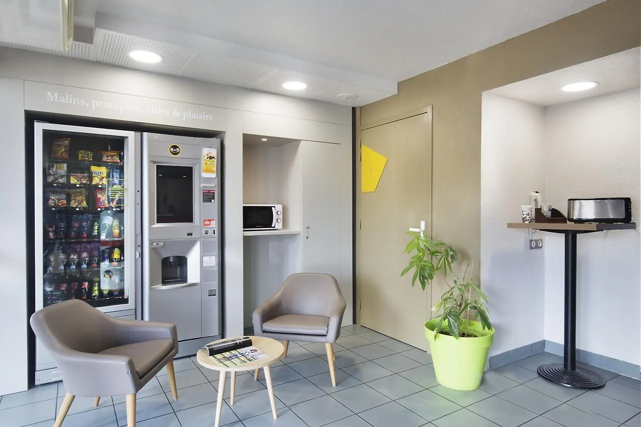 **  B&B Hotel Lyon St Priest France